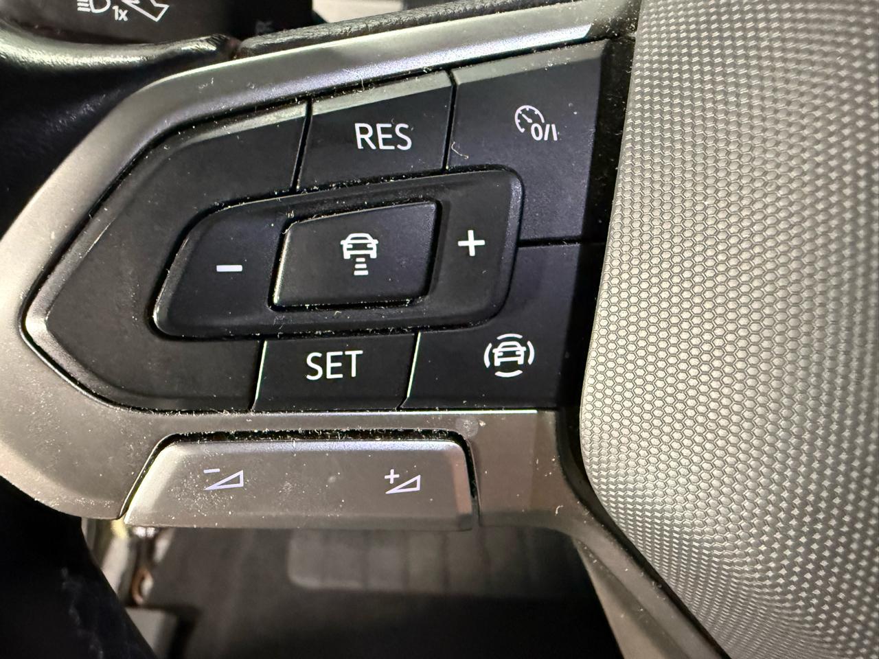Volkswagen Atlas Cross Sport SE w/Technology 4MOTION 2020