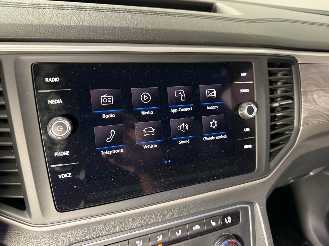 Volkswagen Atlas Cross Sport SE w/Technology 4MOTION 2020