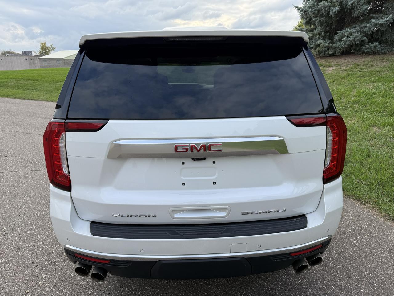 GMC Yukon Denali 4WD 2021