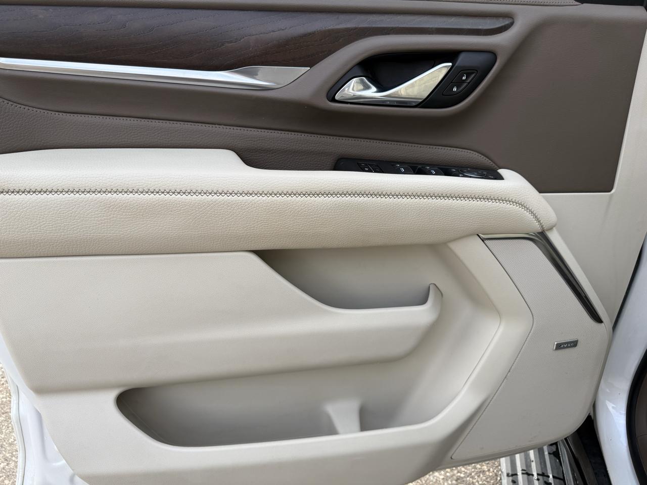 GMC Yukon Denali 4WD 2021