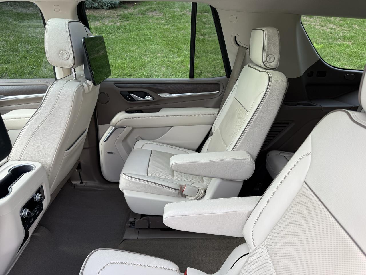 GMC Yukon Denali 4WD 2021
