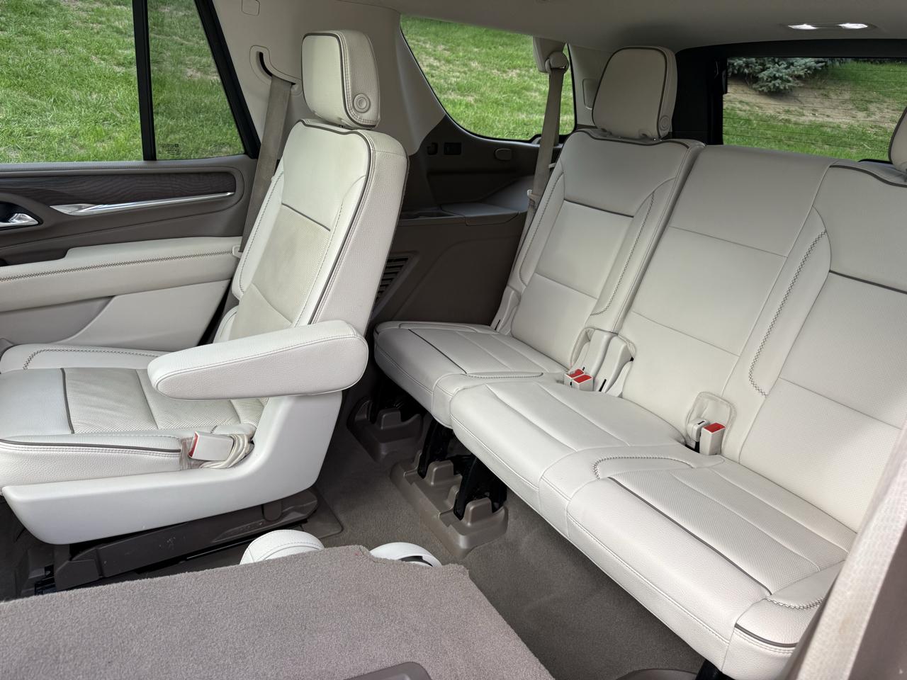 GMC Yukon Denali 4WD 2021