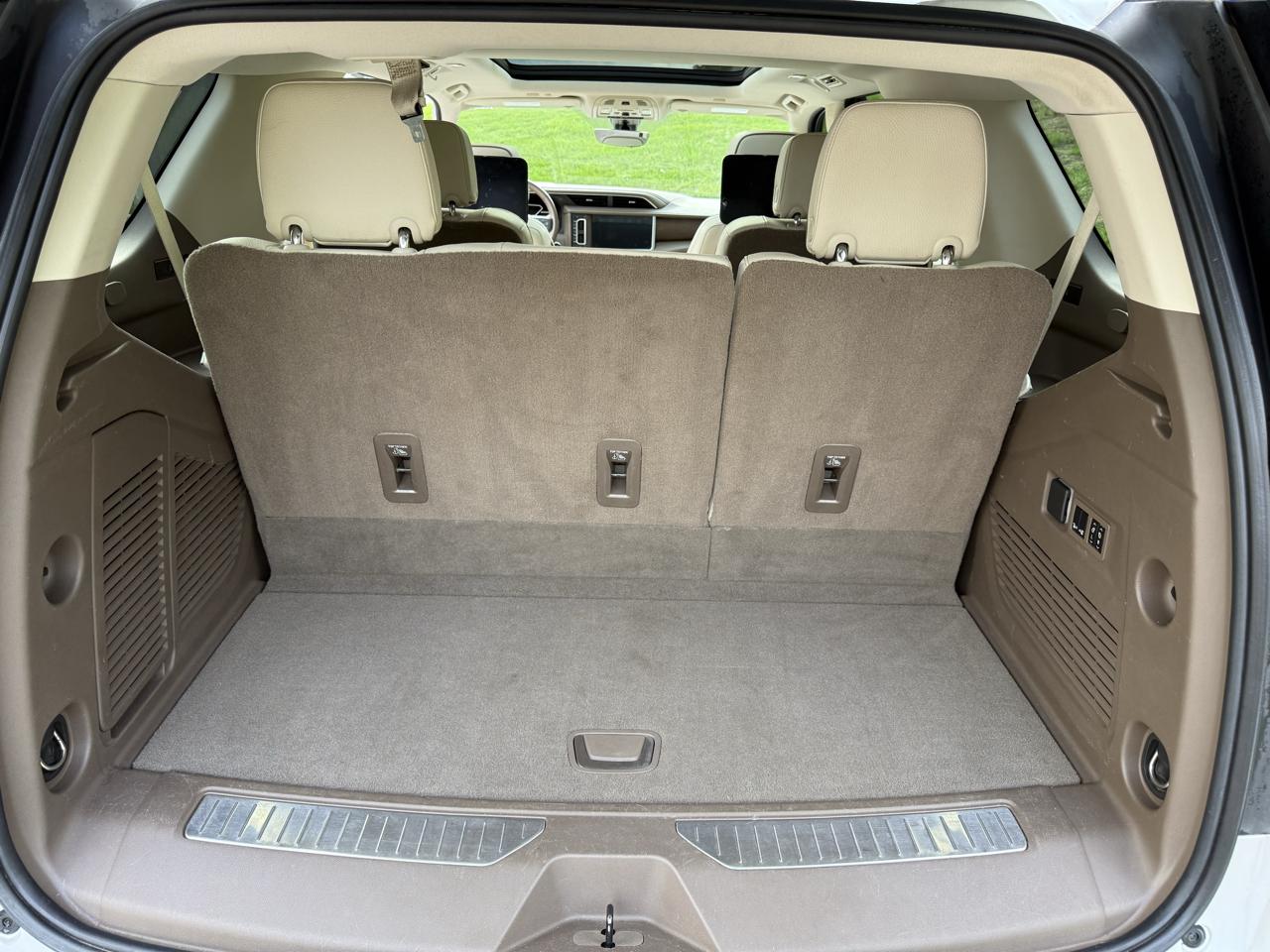 GMC Yukon Denali 4WD 2021