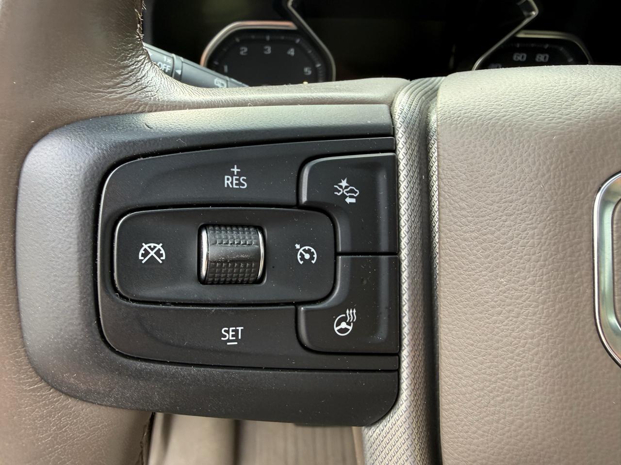 GMC Yukon Denali 4WD 2021