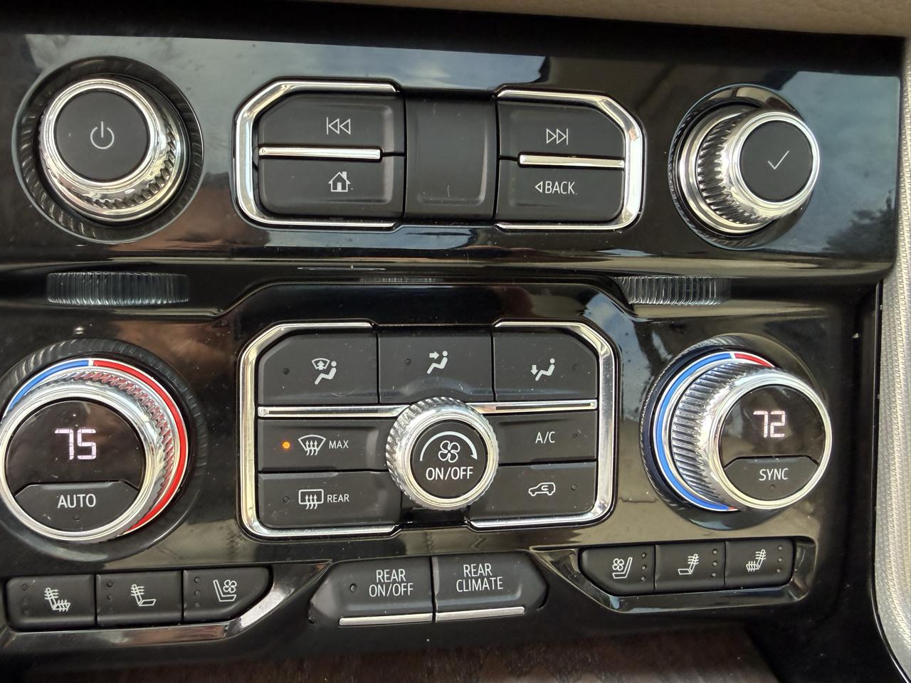 GMC Yukon Denali 4WD 2021