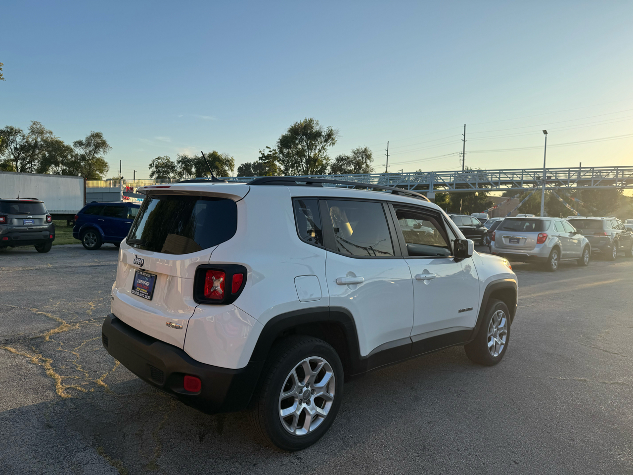 Jeep Renegade Latitude 4WD 2017 Jeep Renegade Latitude 4WD 2017