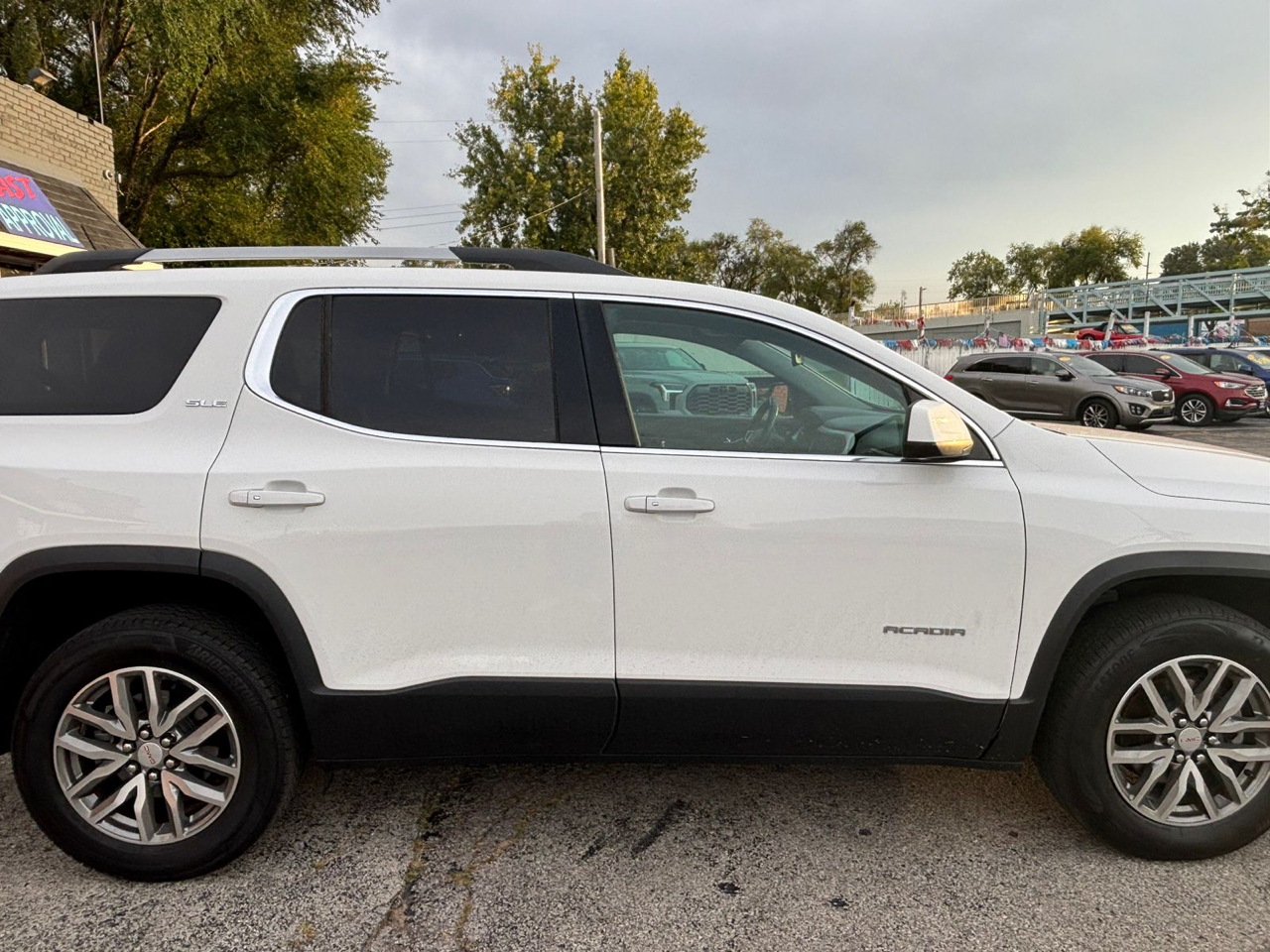 GMC Acadia SLE-2 FWD 2017