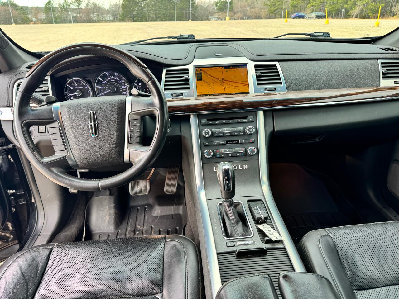 Lincoln MKS 3.5L with EcoBoost AWD 2010