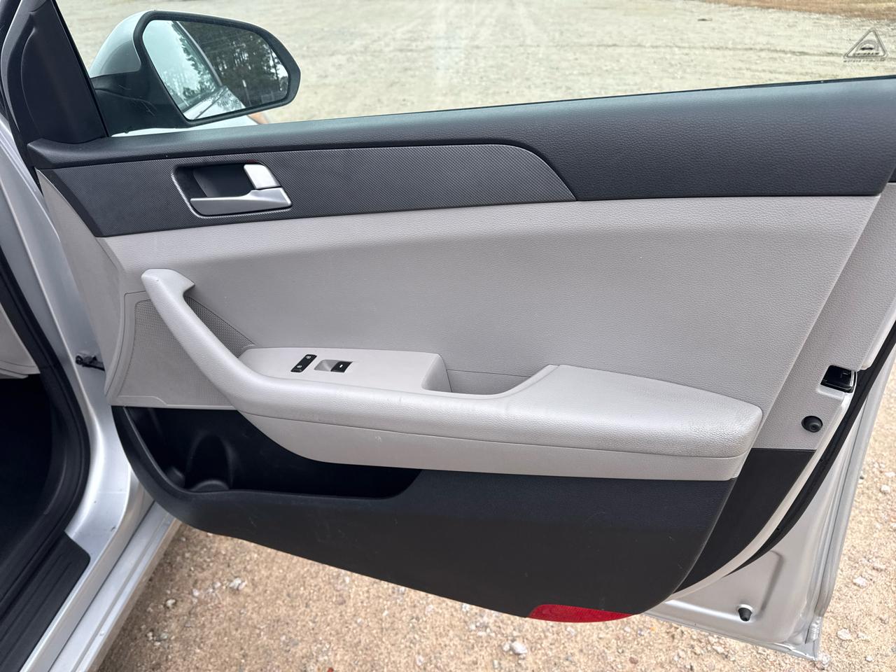 Hyundai Sonata SE 2015