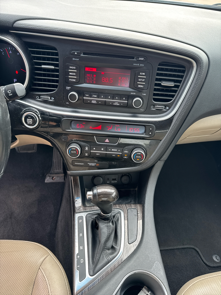 2015 Kia Optima EX photo 12