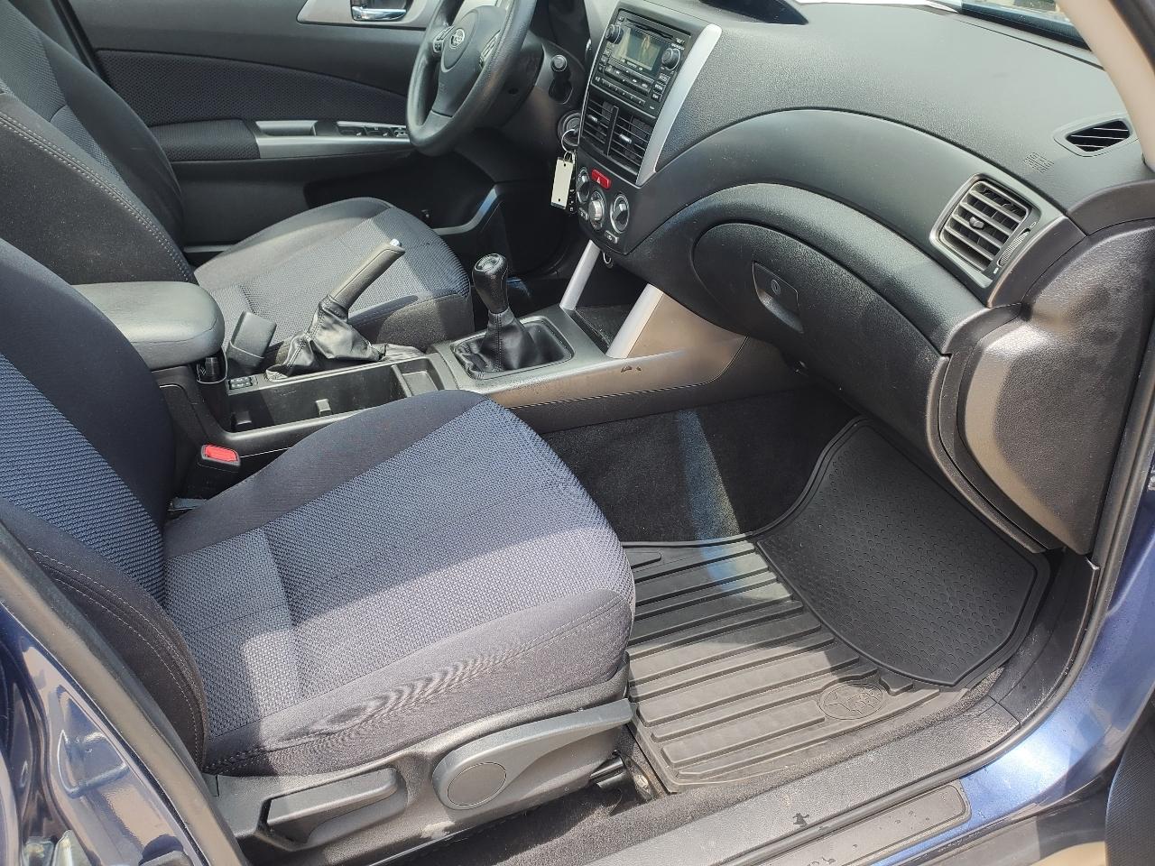 Subaru Forester 2.5X Premium 2012