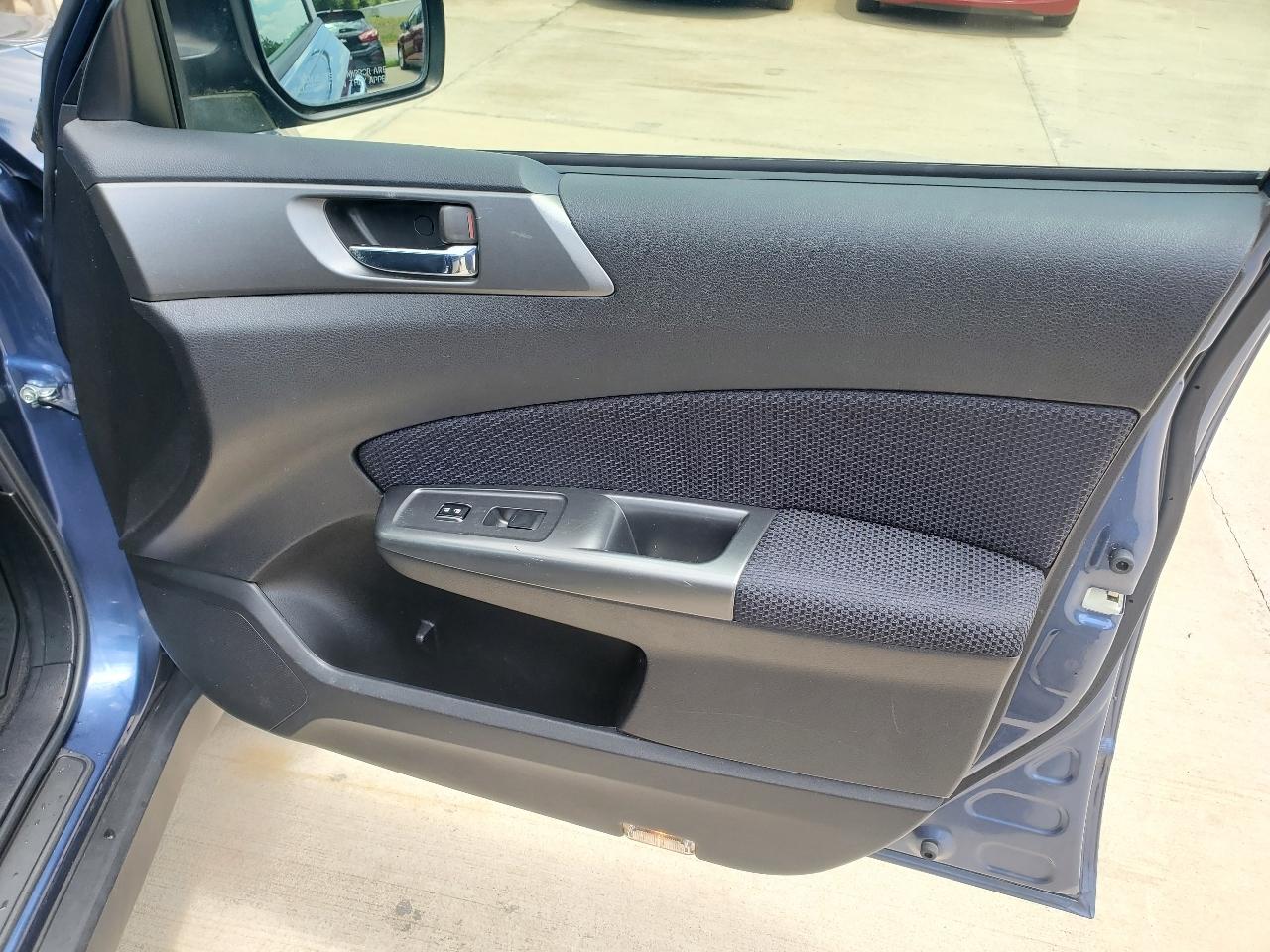 Subaru Forester 2.5X Premium 2012
