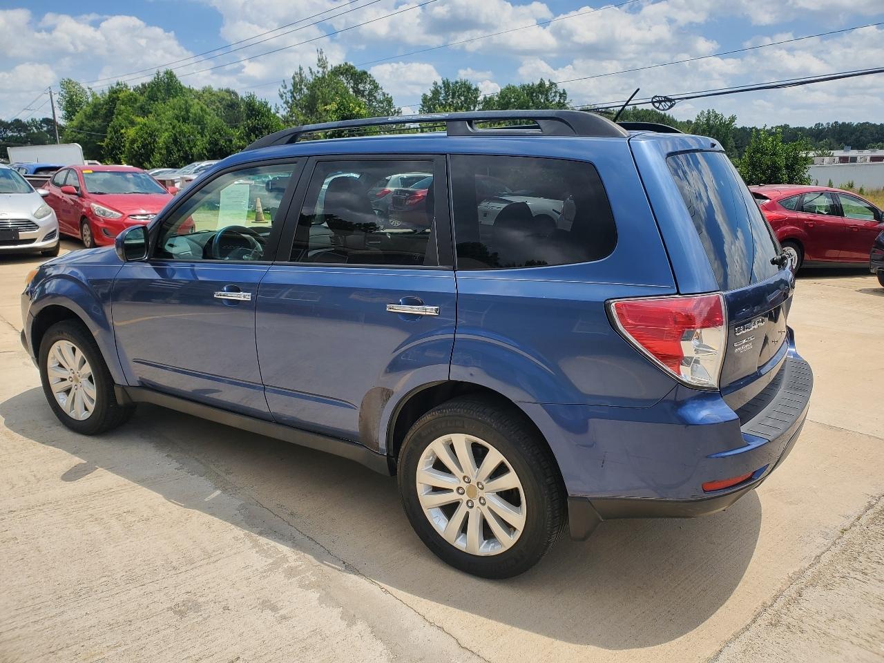 Subaru Forester 2.5X Premium 2012