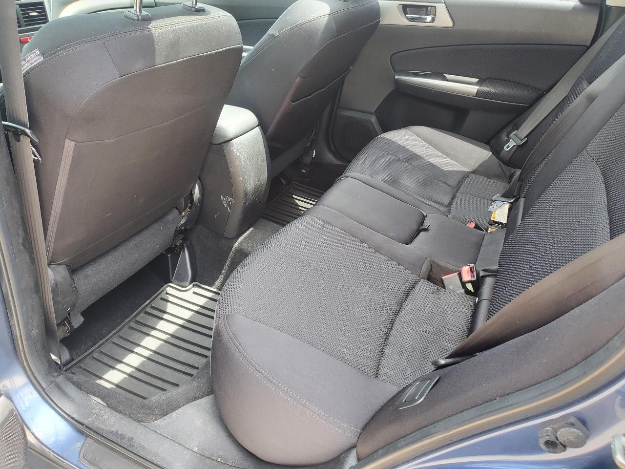Subaru Forester 2.5X Premium 2012