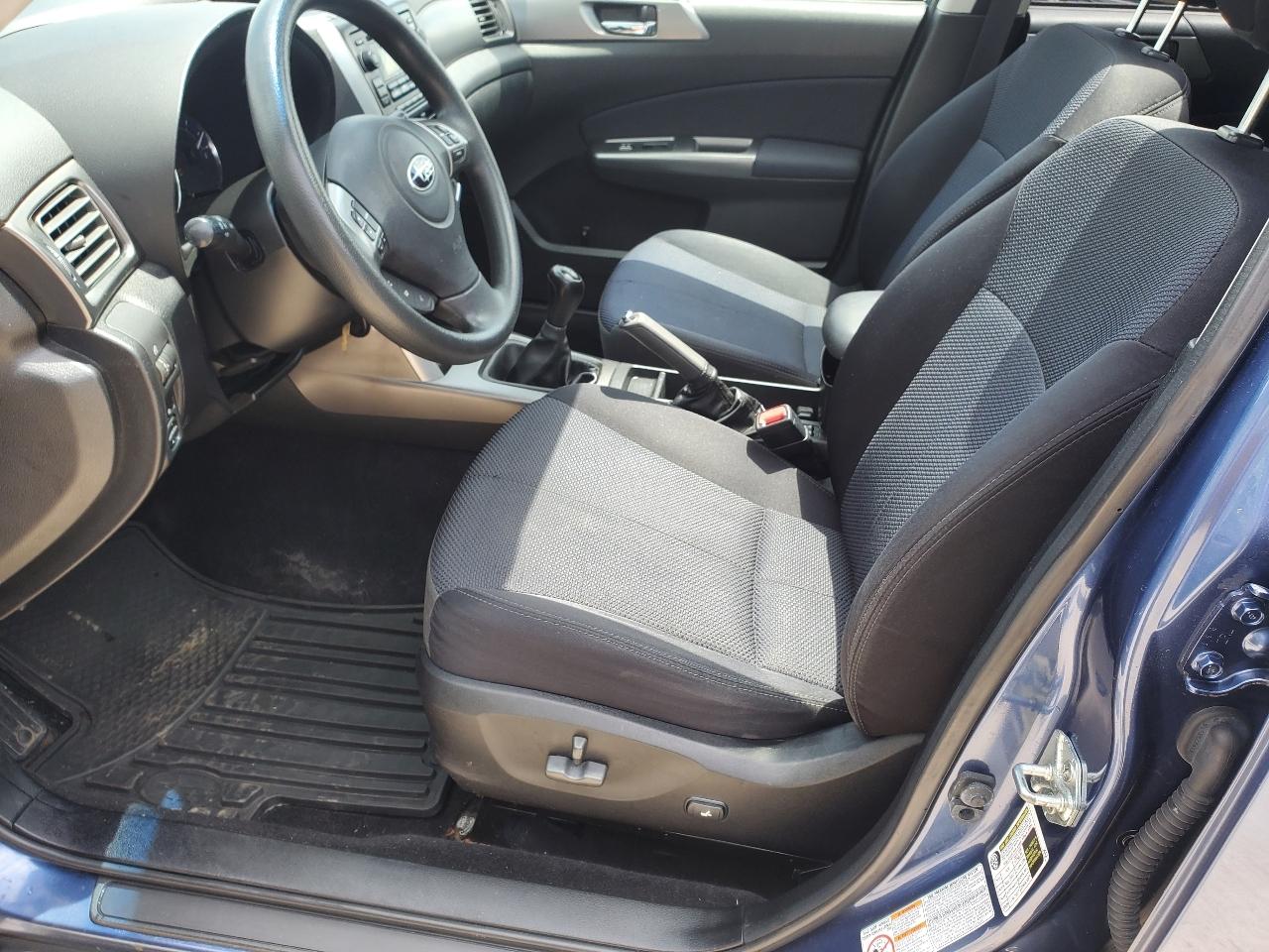 Subaru Forester 2.5X Premium 2012