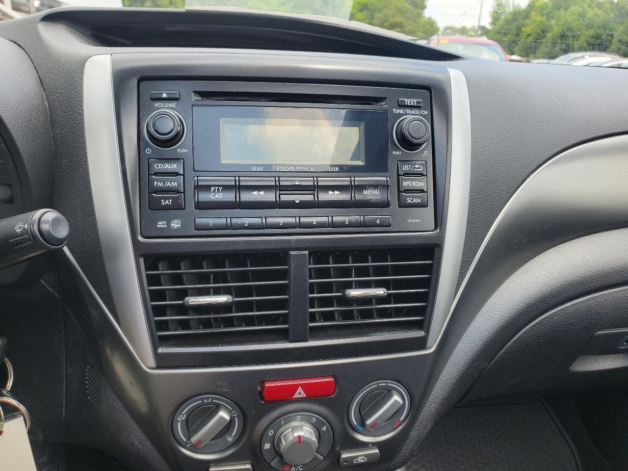 Subaru Forester 2.5X Premium 2012