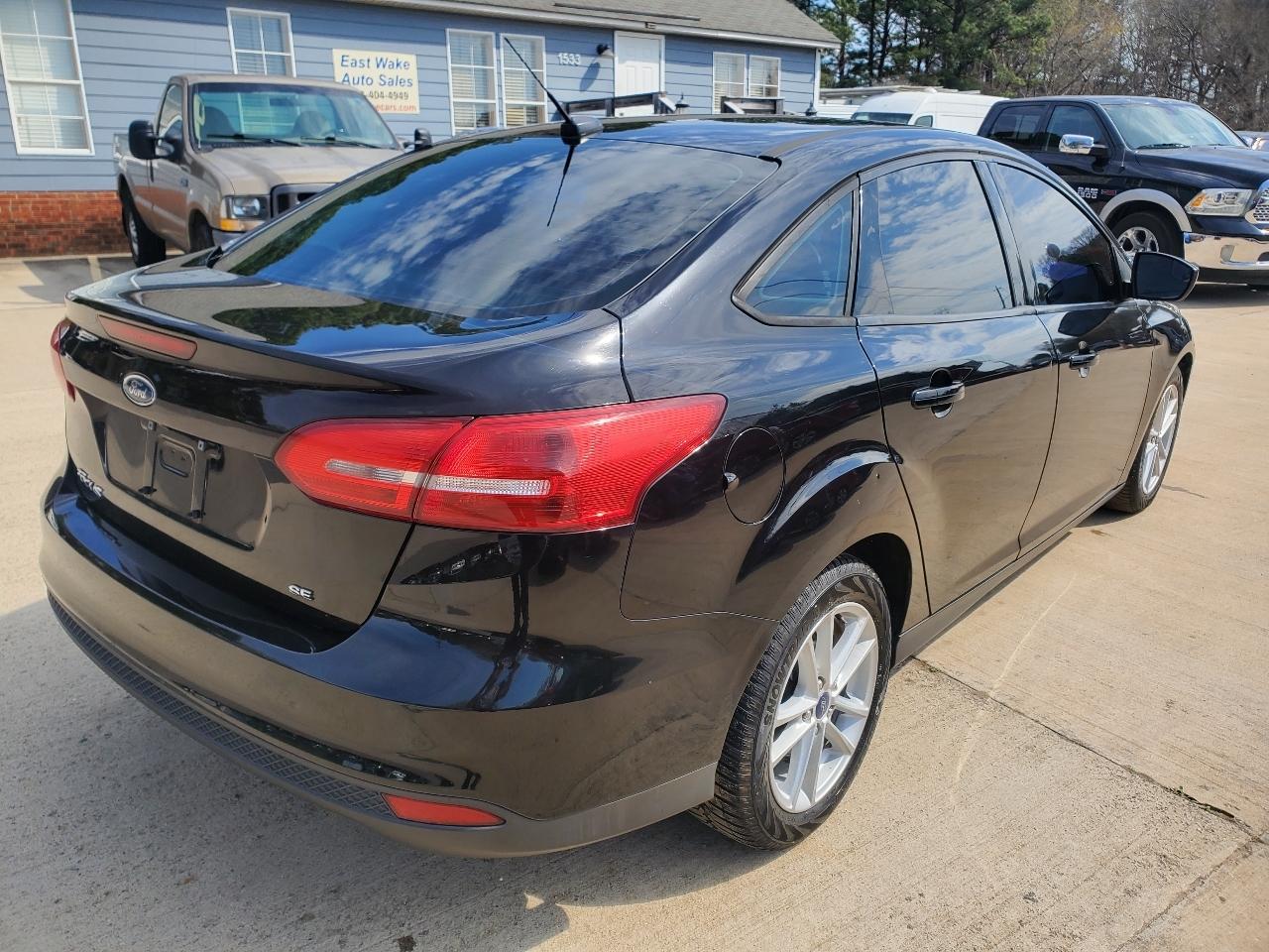 Ford Focus SE Sedan 2018