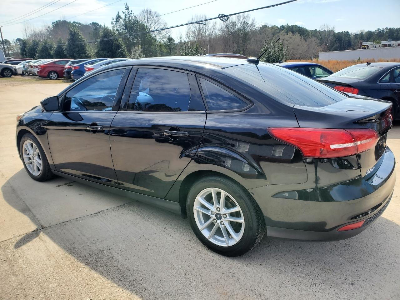 Ford Focus SE Sedan 2018