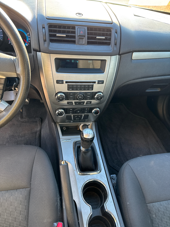 Ford Fusion I4 SE 2011
