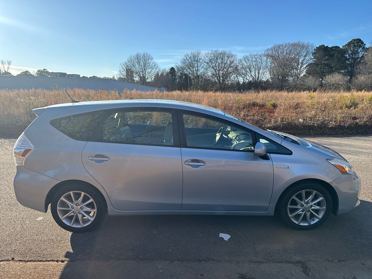 Toyota Prius V Four 2014