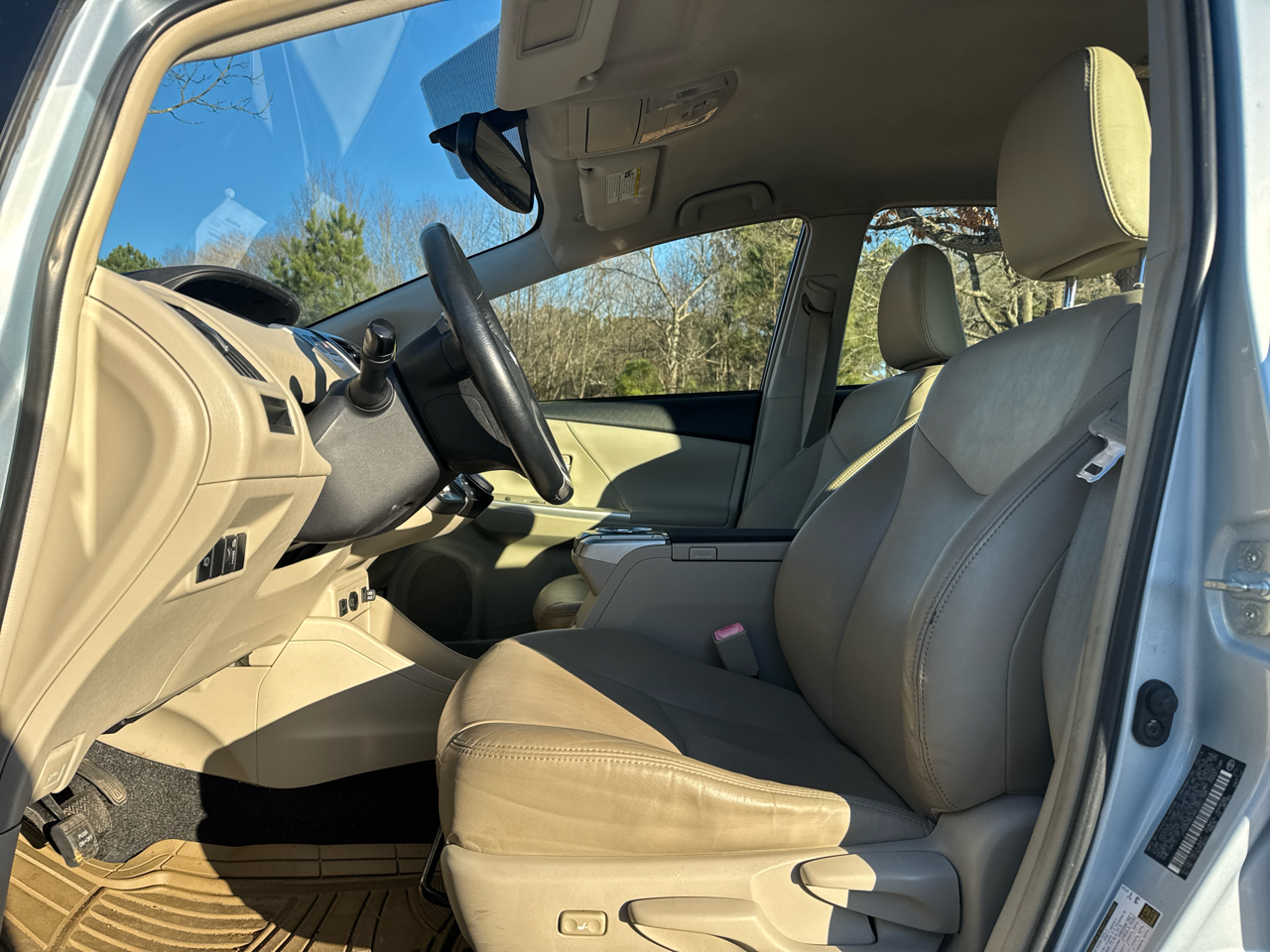 Toyota Prius V Four 2014