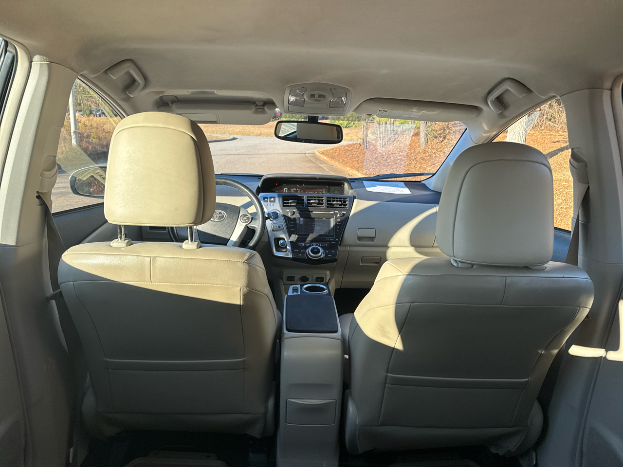 Toyota Prius V Four 2014