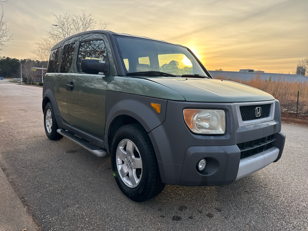 Honda Element EX 2WD w/ Front Side Airbags 2004