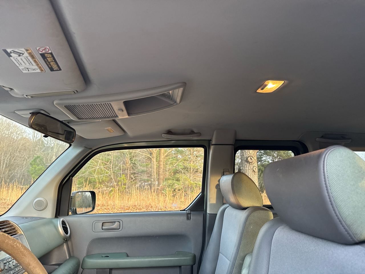 Honda Element EX 2WD w/ Front Side Airbags 2004