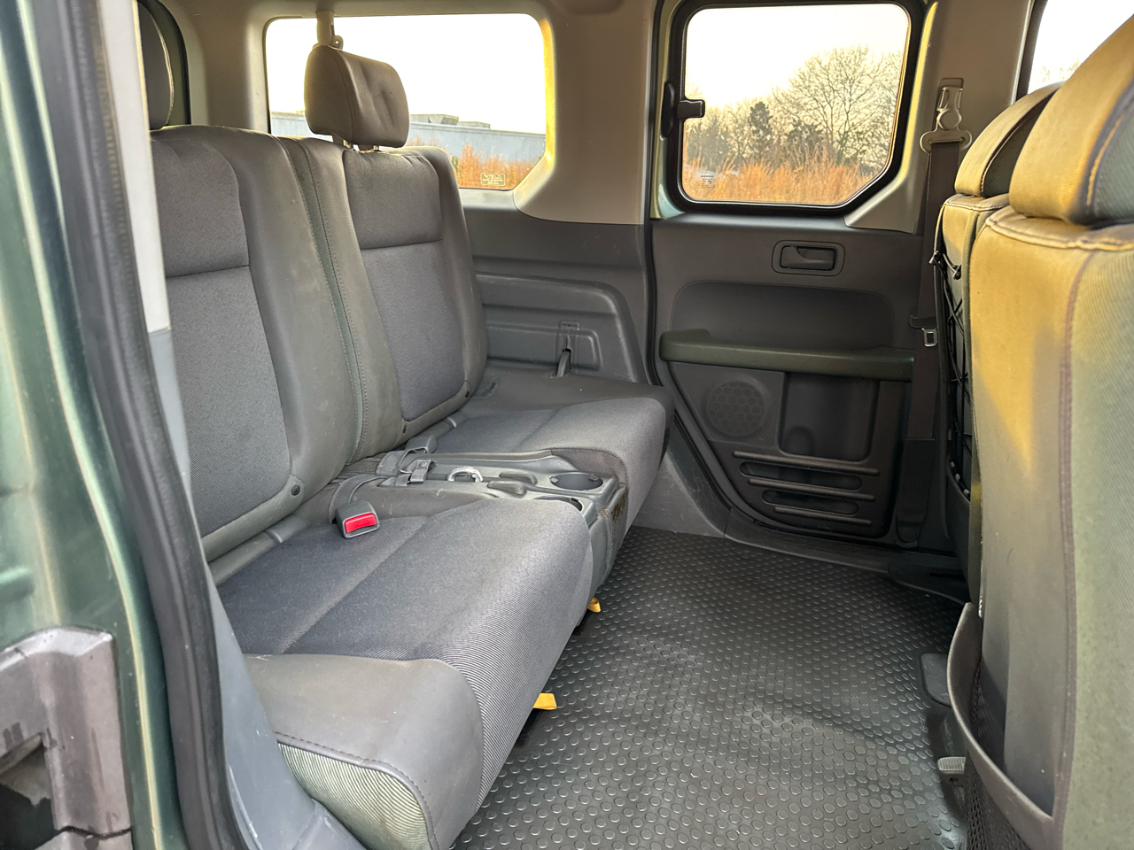 Honda Element EX 2WD w/ Front Side Airbags 2004