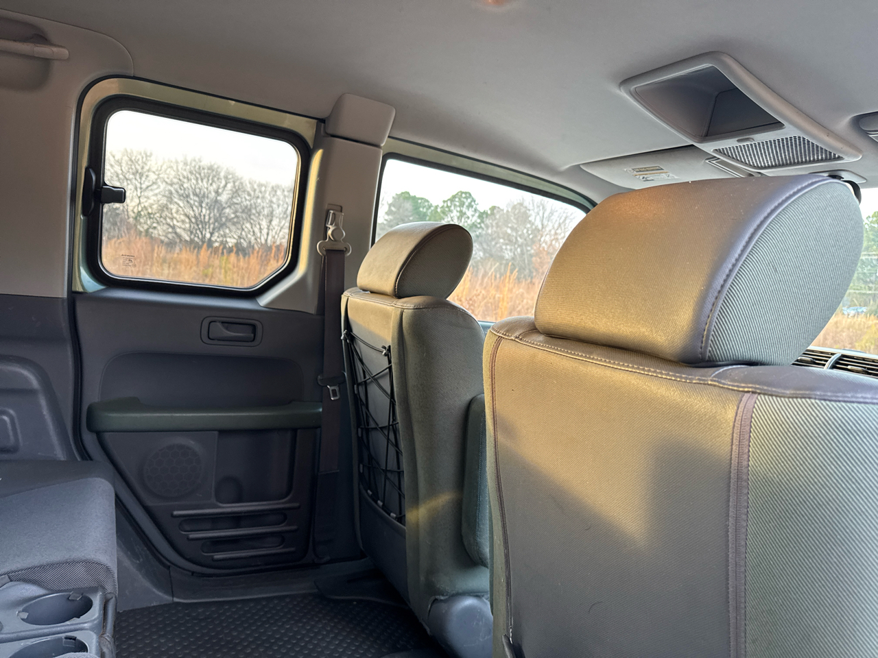 Honda Element EX 2WD w/ Front Side Airbags 2004