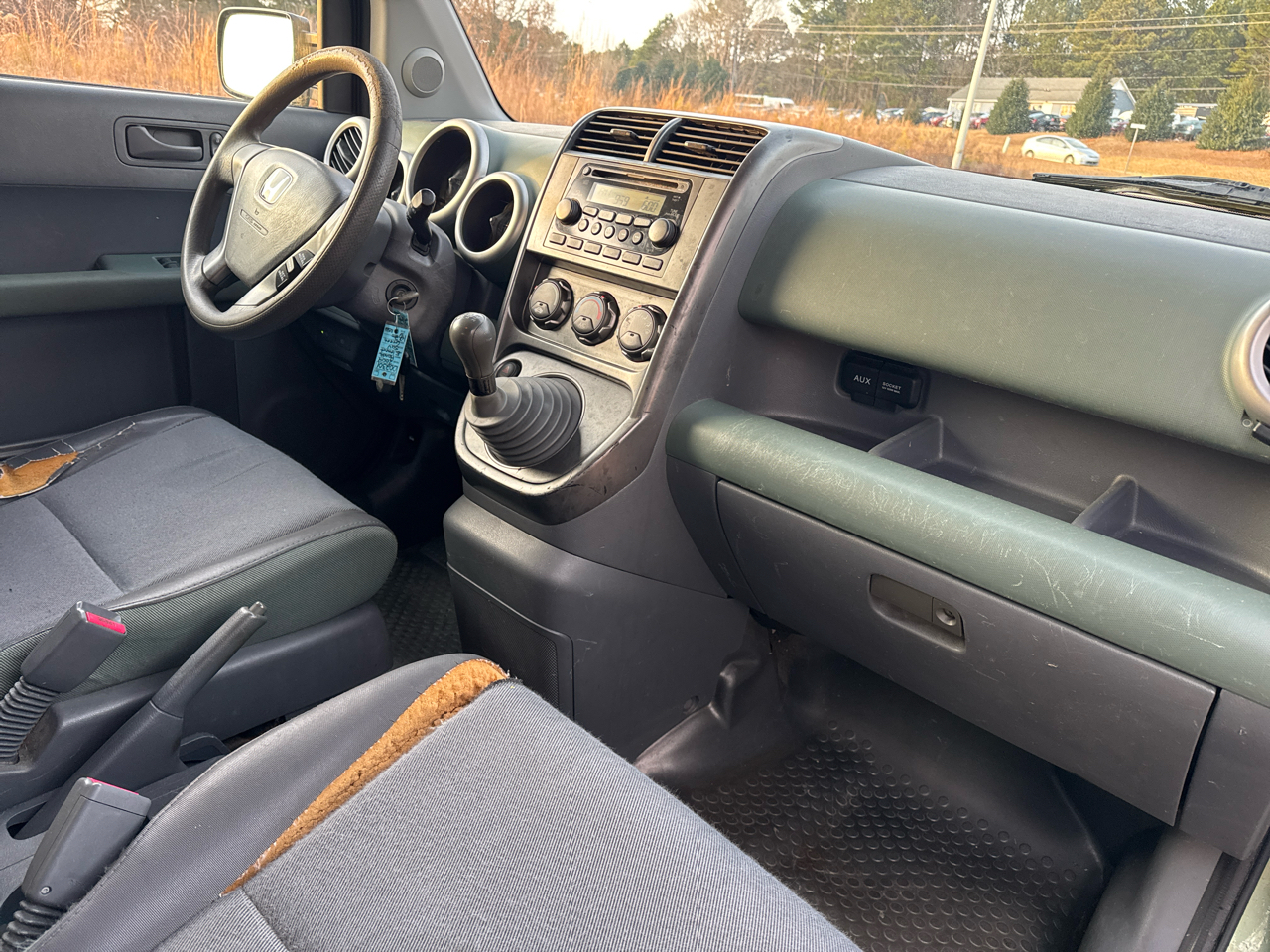 Honda Element EX 2WD w/ Front Side Airbags 2004