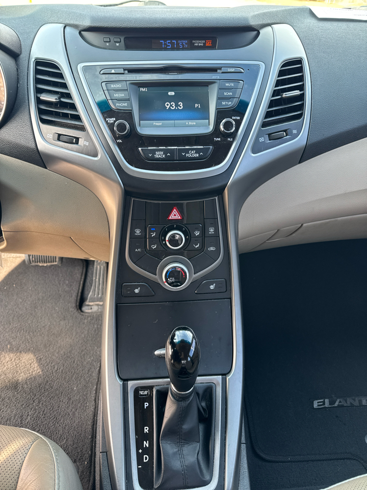 Hyundai Elantra Limited 2015