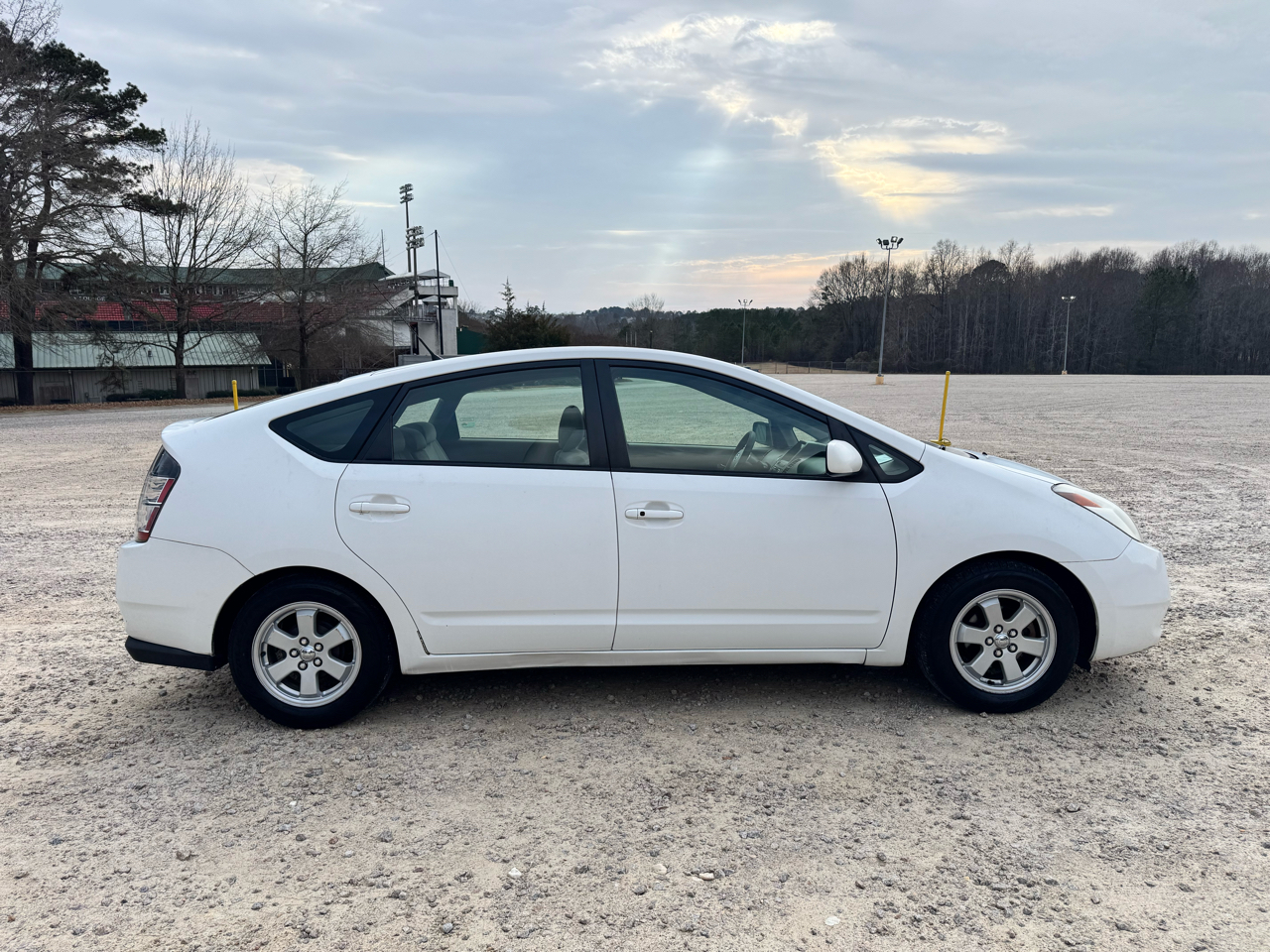 Toyota Prius 4-Door Liftback 2004