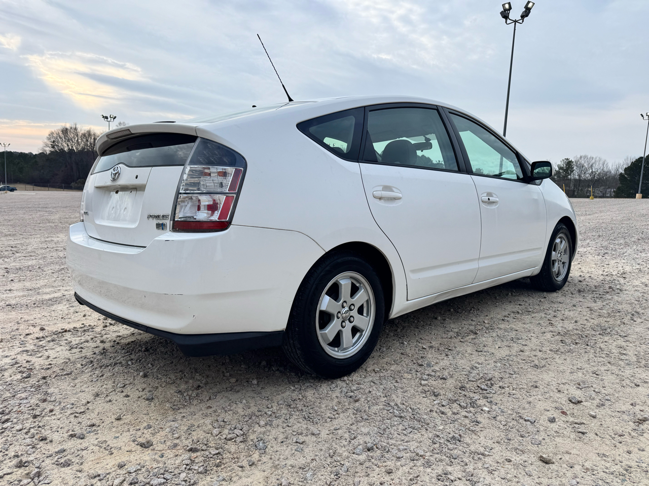 Toyota Prius 4-Door Liftback 2004