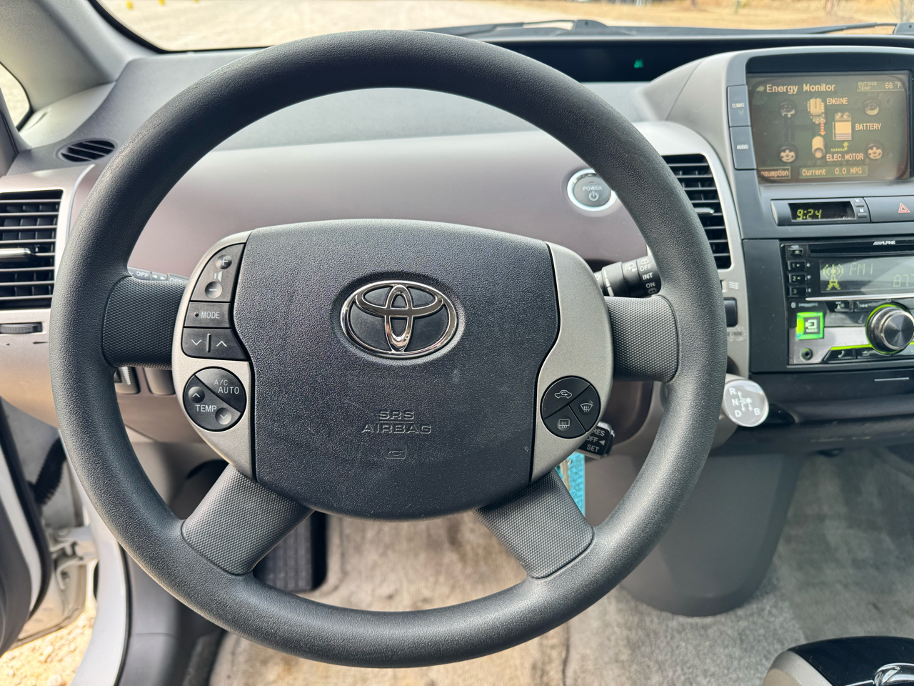 Toyota Prius 4-Door Liftback 2004