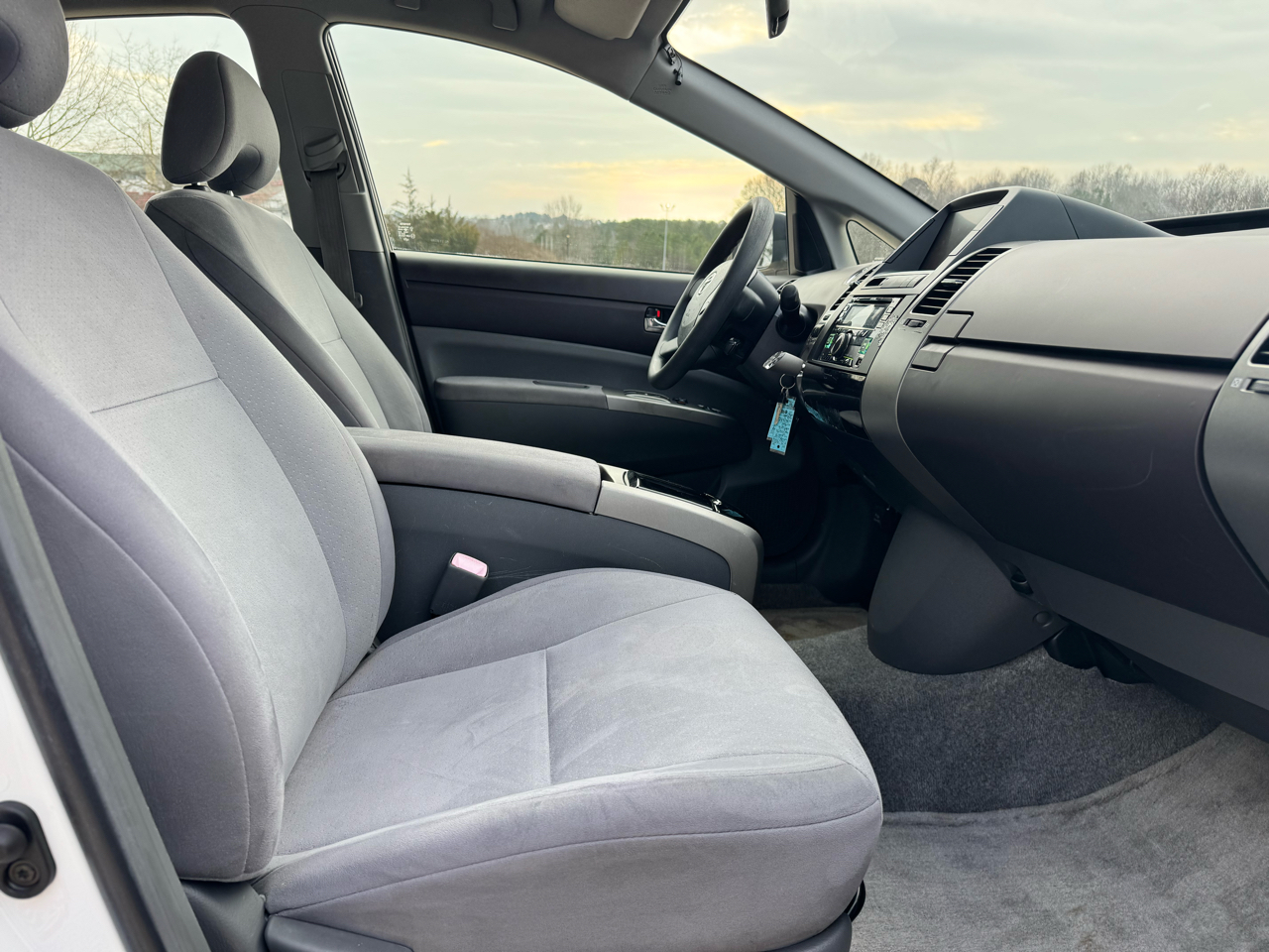 Toyota Prius 4-Door Liftback 2004