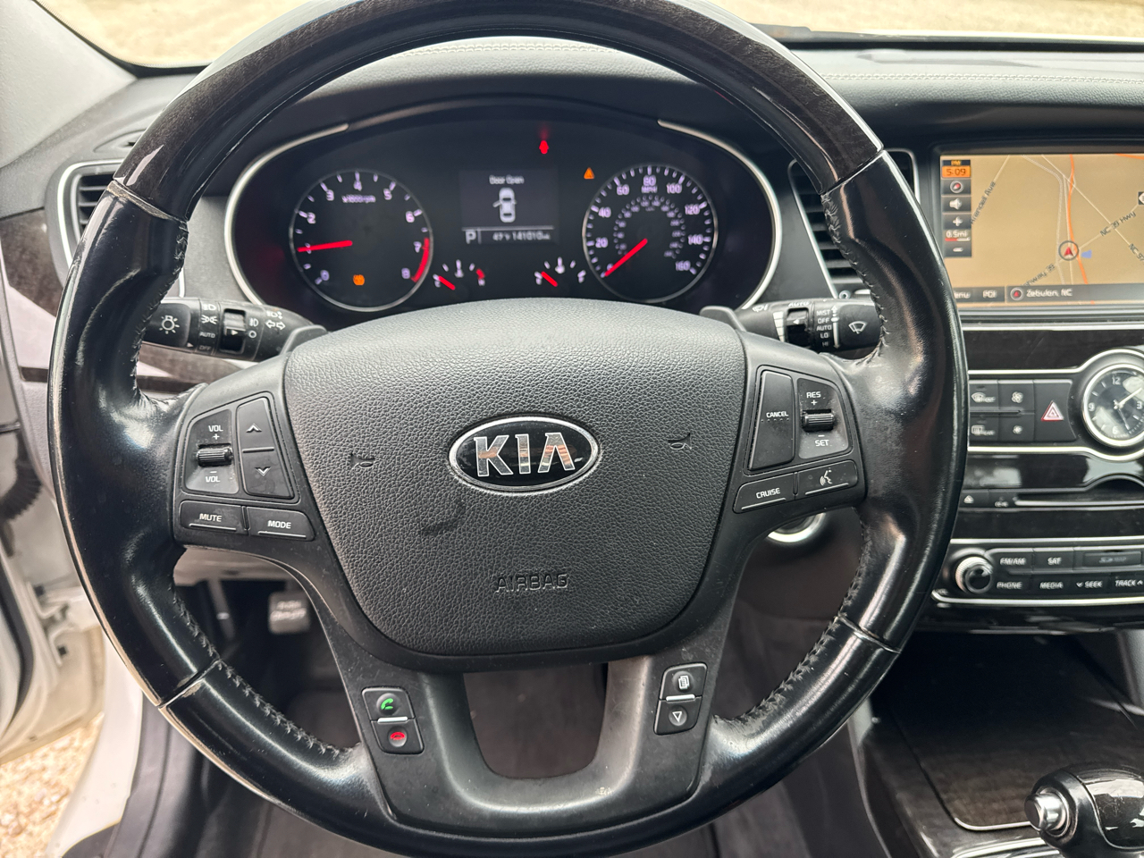 Kia Cadenza Premium 2015