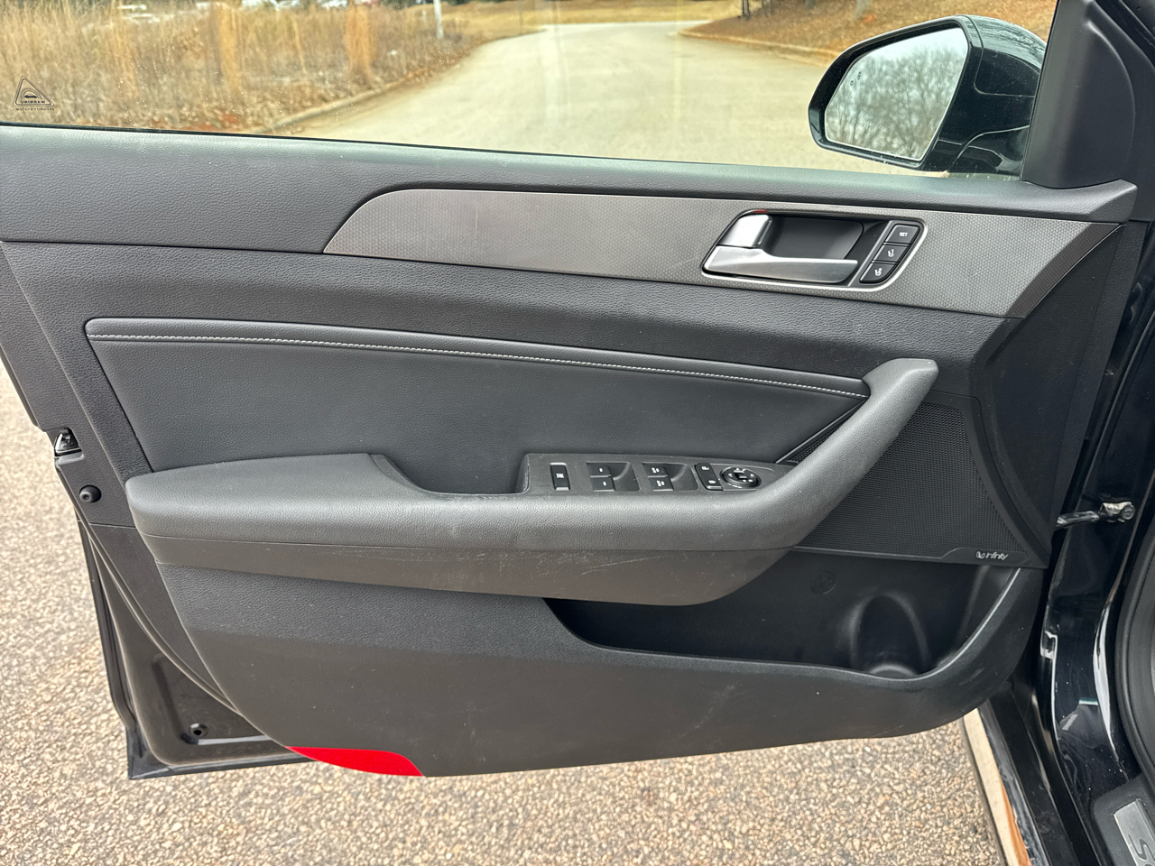 Hyundai Sonata Sport 2.0T 2015