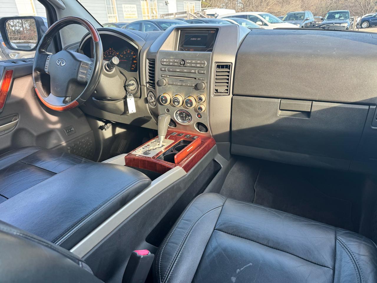 Infiniti QX56 4WD 4dr *Ltd Avail* 2006