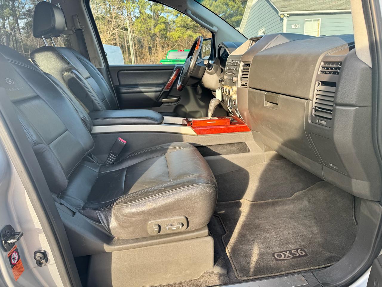 Infiniti QX56 4WD 4dr *Ltd Avail* 2006