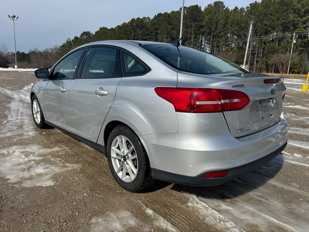 Ford Focus SE Sedan 2016