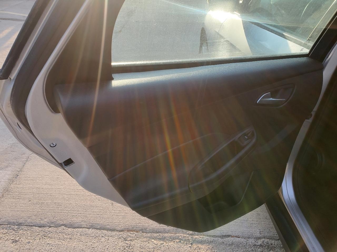 Ford Focus SE Sedan 2016