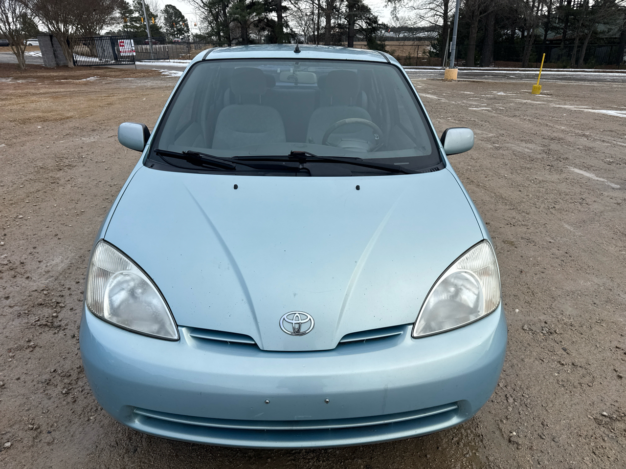 Toyota Prius 4-Door Sedan 2001