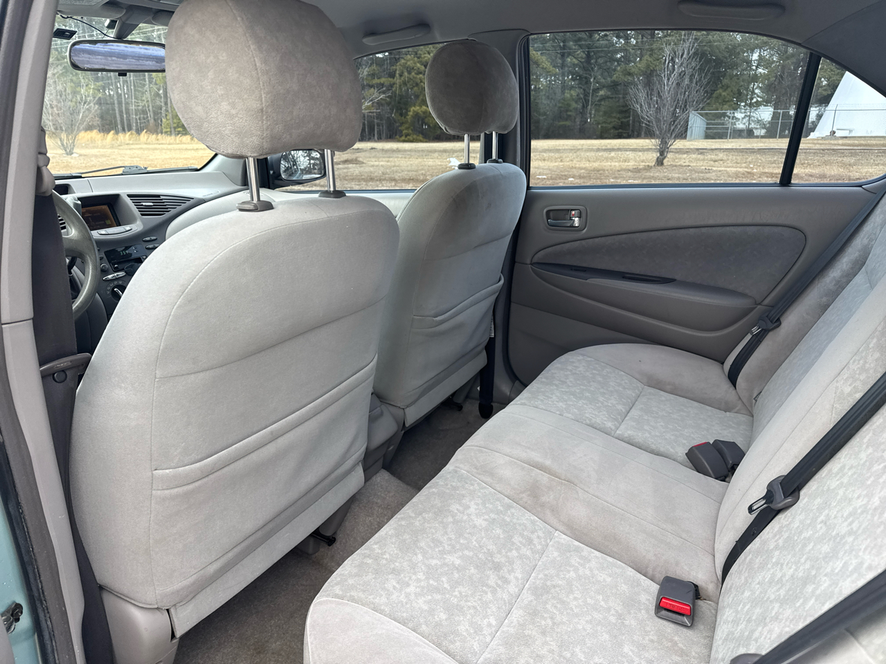 Toyota Prius 4-Door Sedan 2001