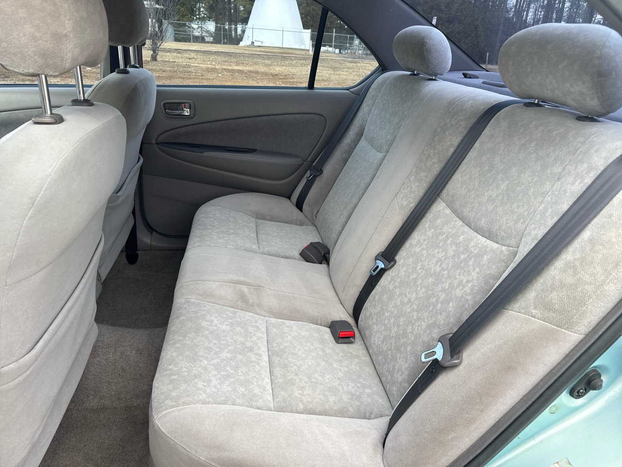 Toyota Prius 4-Door Sedan 2001