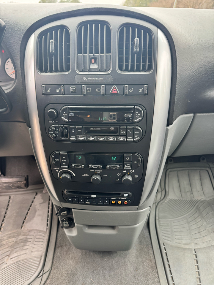 Chrysler Town & Country Touring 2005