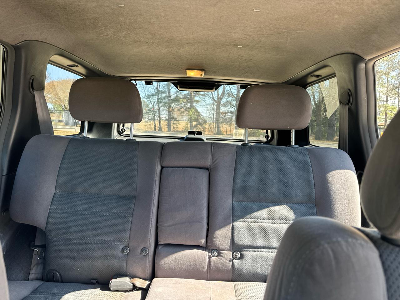 Nissan Pathfinder XE 2WD 2000