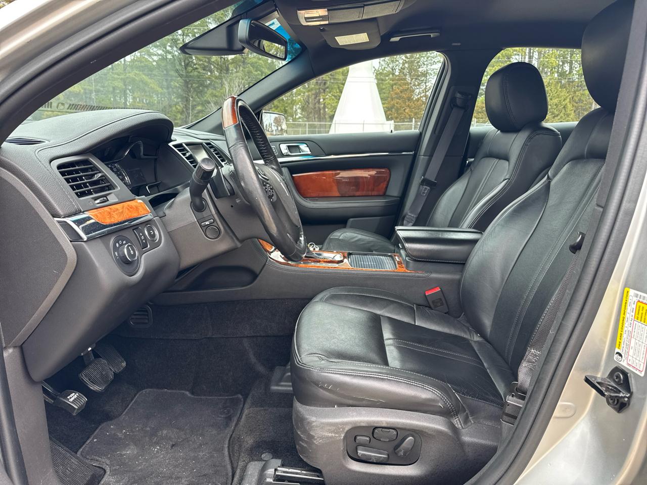 Lincoln MKS AWD 2013