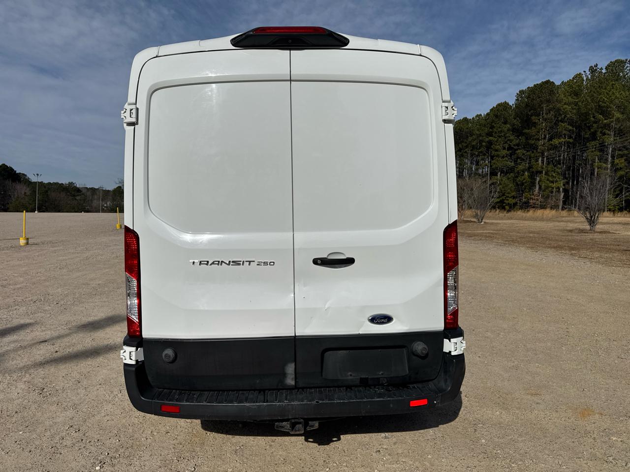 Ford Transit 250 Van Med. Roof w/Sliding Pass. 148-in. WB 2019