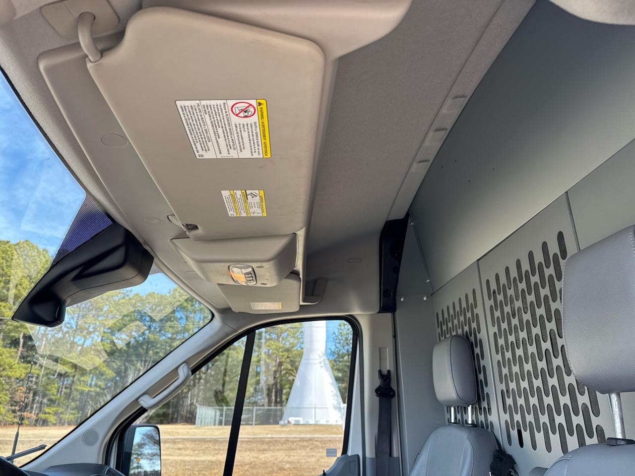 Ford Transit 250 Van Med. Roof w/Sliding Pass. 148-in. WB 2019